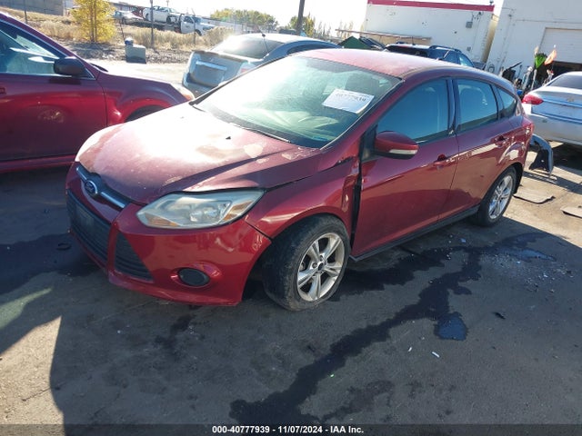 Ford FOCUS SE 2014 1FADP3K24EL400944 Image 2
