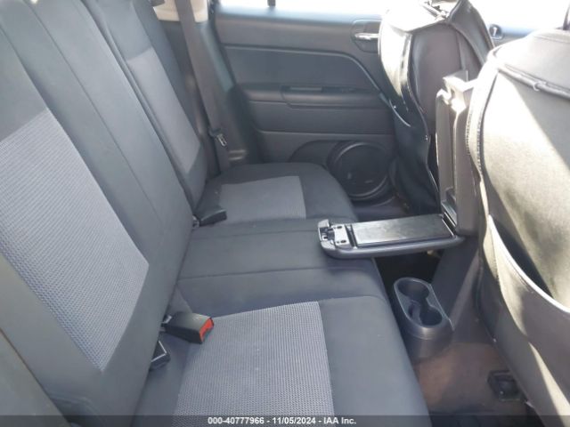 1C4NJPBA8ED812860 Jeep Patriot Altitude