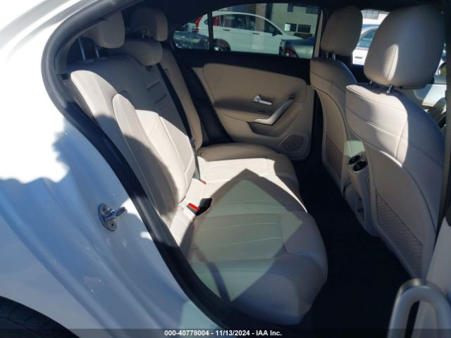 W1K3G4EB9LJ224172 Mercedes-Benz A 220