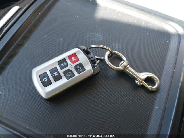 5TDYZ3DC9HS886455 Toyota Sienna Xle/limited