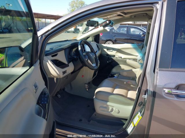 5TDYZ3DC9HS886455 Toyota Sienna Xle/limited