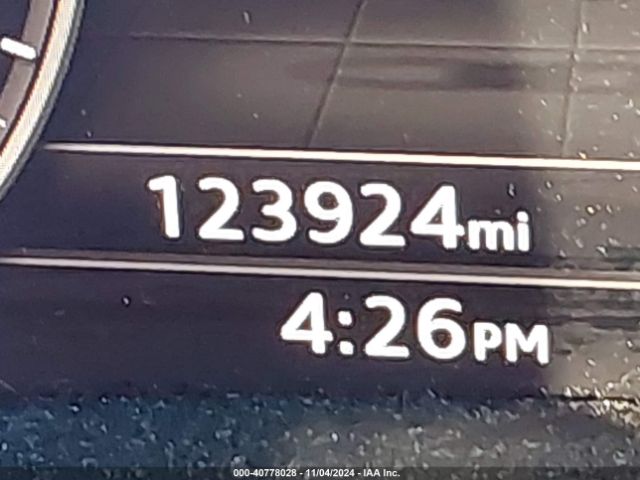 WA1VAAF73HD009223 Audi Q7 3.0t Premium