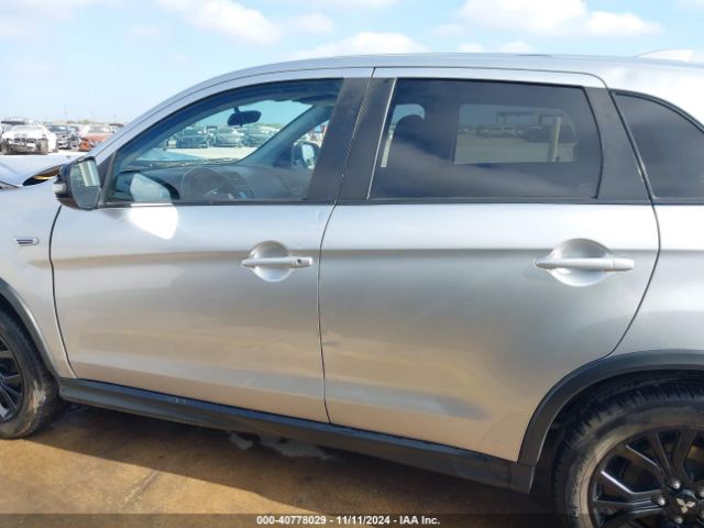 JA4AP3AU8JZ023505 Mitsubishi Outlander Sport 2.0 Le