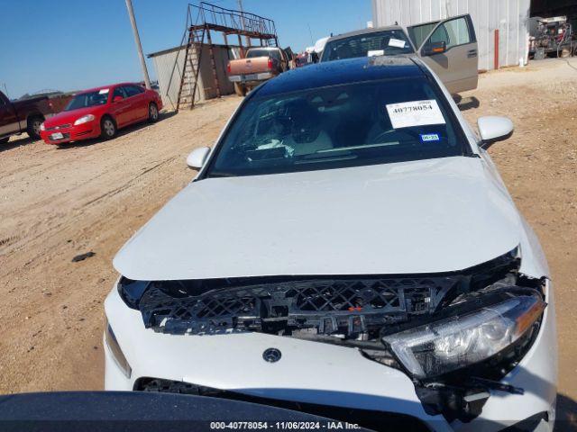 WDD3G4EB9KW021039 Mercedes-Benz A 220