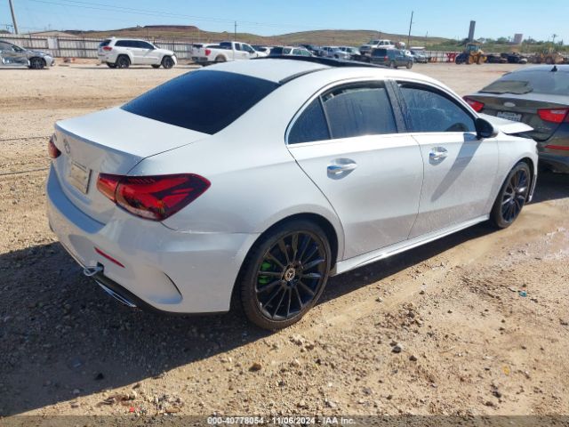 WDD3G4EB9KW021039 Mercedes-Benz A 220