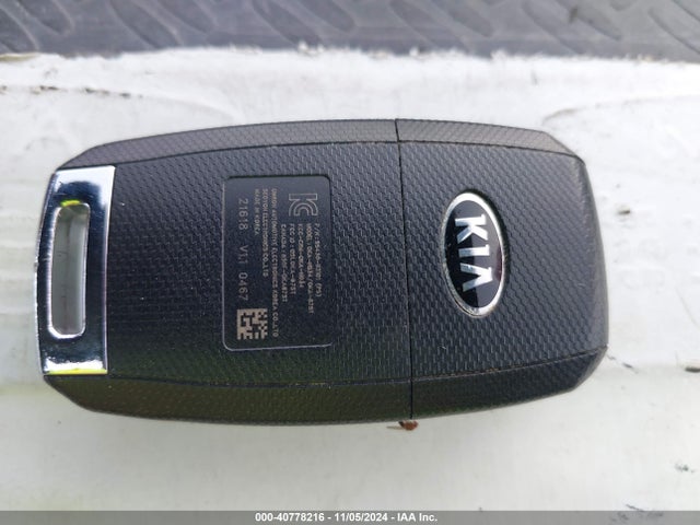 KIA SOUL + 2019 KNDJP3A58K7652032 Image 11