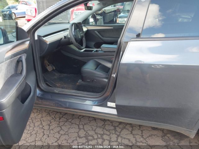 7SAYGDEE9PF698097 Tesla Model Y Awd/long Range Dual Motor All-wheel Drive