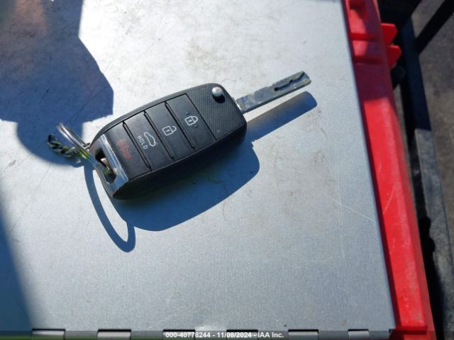 5XXGT4L33HG173945 KIA Optima Lx