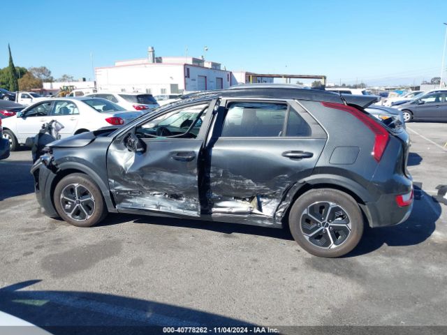 KNDCR3LEXR5149141 KIA NIRO EX