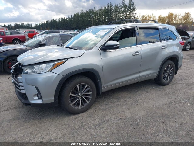 Toyota Highlander Xle 2017 5TDJZRFH7HS366302 Image 2
