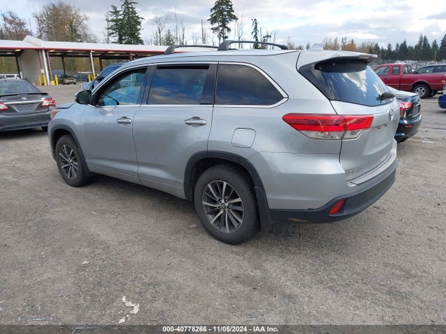 Toyota Highlander Xle 2017 5TDJZRFH7HS366302 Image 3