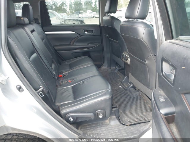Toyota Highlander Xle 2017 5TDJZRFH7HS366302 Image 8