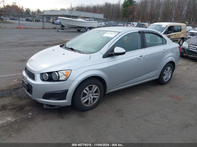 Chevrolet Sonic Lt Auto 2014 1G1JC5SH6E4214706 Image 2