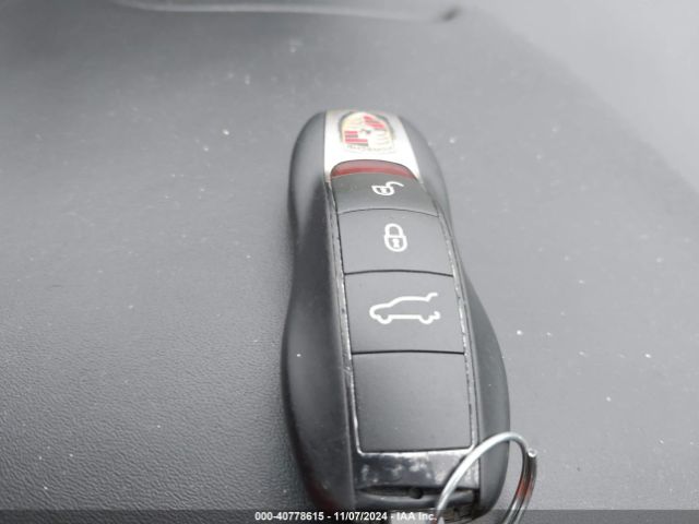 2016 PORSCHE CAYENNE WP1AA2A29GKA08463 Photo 10