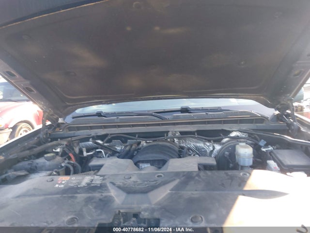 1GCRCREC9JZ105218 Chevrolet Silverado 1500 1lt