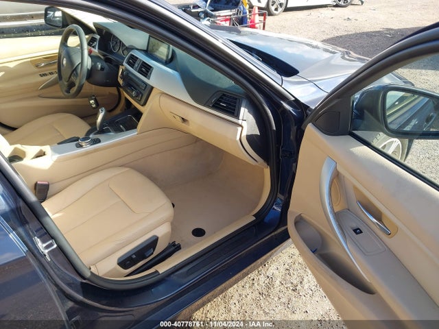 WBA3C3C54EF984543 BMW 320i Xdrive