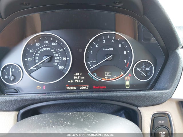 WBA3C3C54EF984543 BMW 320i Xdrive