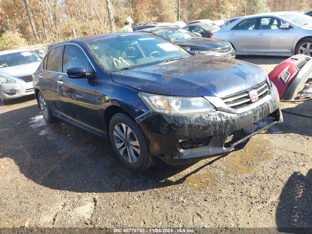 2015 1HGCR2F37FA228954 main image