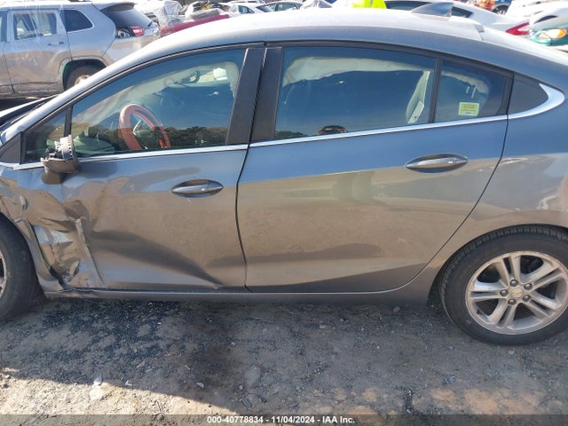 Chevrolet Cruze Lt Auto 2018 1G1BE5SM3J7243536 Image 13