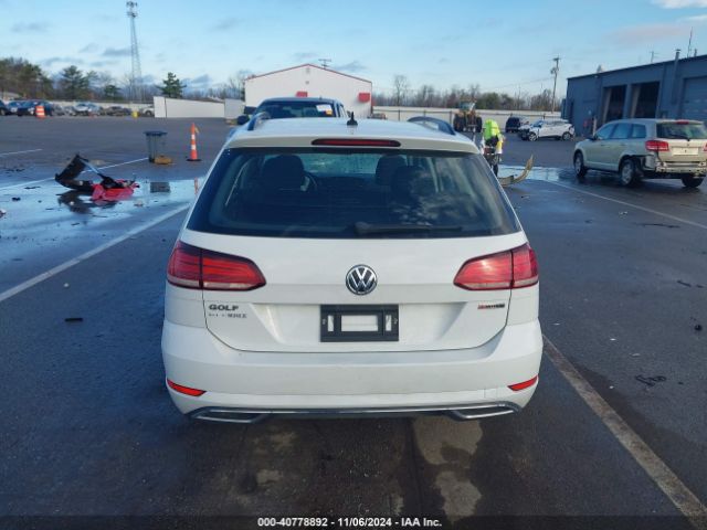 3VW117AU0KM509577 Volkswagen Golf Sportwagen 1.8t S