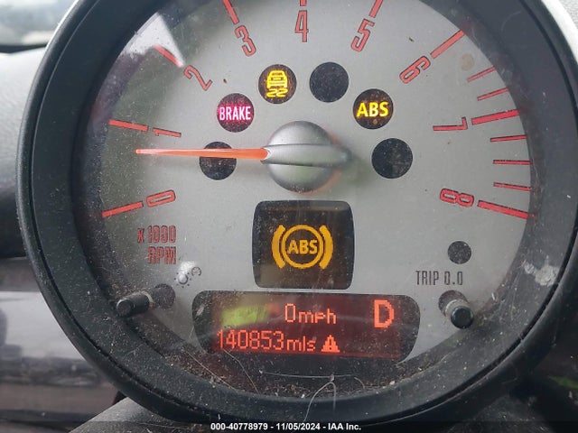 2011 MINI COOPER WMWSU3C52BT095276 Photo 6