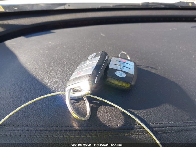 5XYPHDA58HG234577 KIA Sorento 3.3l Ex
