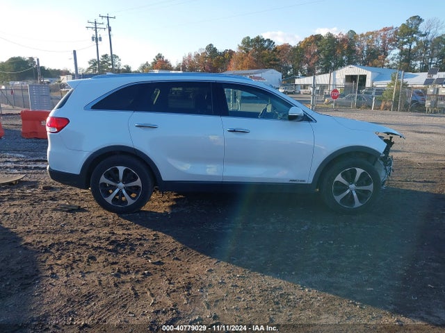 5XYPHDA58HG234577 KIA Sorento 3.3l Ex