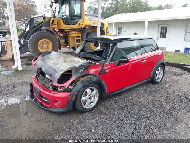 2011 MINI COOPER WMWSU3C58BT096450 Photo 1