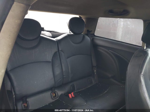 2011 MINI COOPER WMWSU3C58BT096450 Photo 7