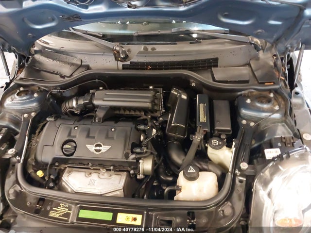 2010 MINI COOPER WMWMF3C5XATZ64126 Photo 9