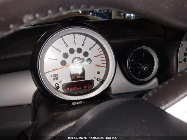 2010 MINI COOPER WMWMF3C5XATZ64126 Photo 6