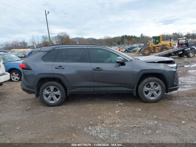 2T3P1RFV0RC396167 Toyota Rav4 Xle