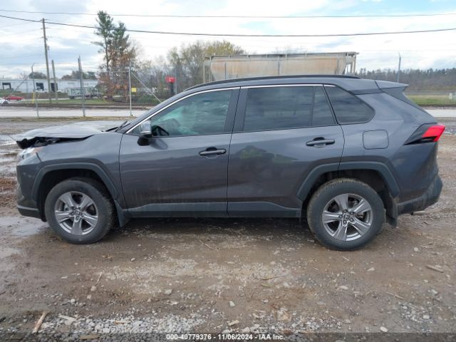 2T3P1RFV0RC396167 Toyota Rav4 Xle