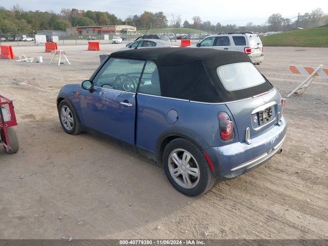 2006 MINI COOPER WMWRF33576TG15831 Photo 2