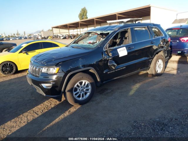 1C4RJFAG2JC246017 Jeep Grand Cherokee Laredo 4x4