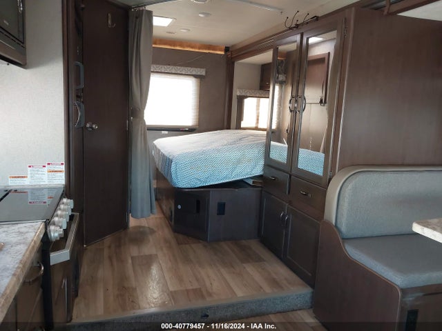 Thor Freedom Elite 2019 1FDWE3FS6KDC37041 Image 38