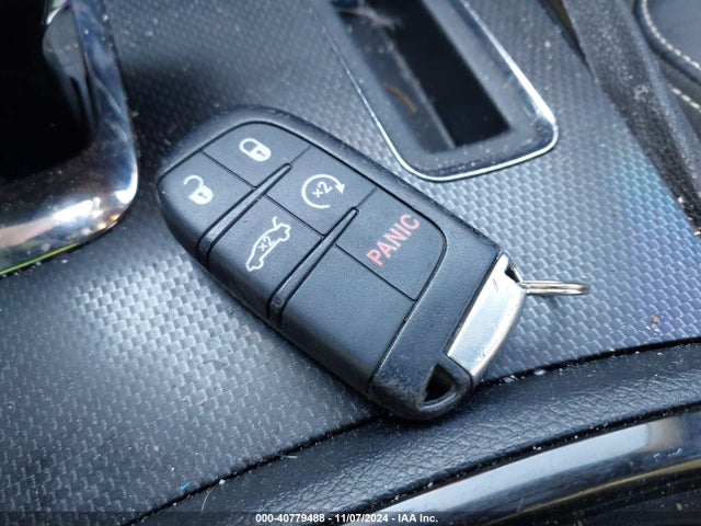 2C3CCABG1EH292687 Chrysler 300 S