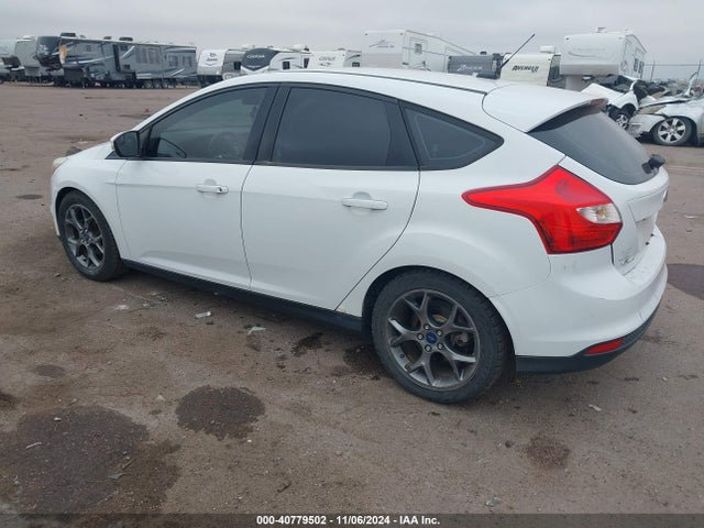 Ford FOCUS SE 2014 1FADP3K23EL156297 Image 3
