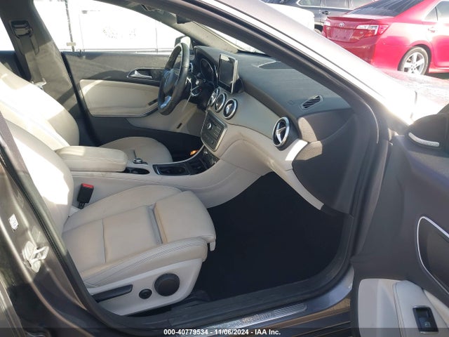 WDDSJ4EB8GN381722 Mercedes-Benz CLA 250