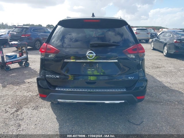 Nissan ROGUE SV 2018 5N1AT2MT5JC788684 Image 16