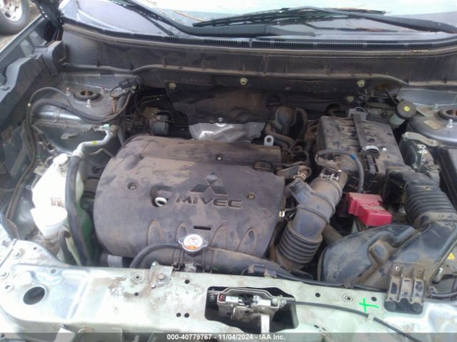 JA4AP3AU5JZ030542 Mitsubishi Outlander Sport 2.0 Le