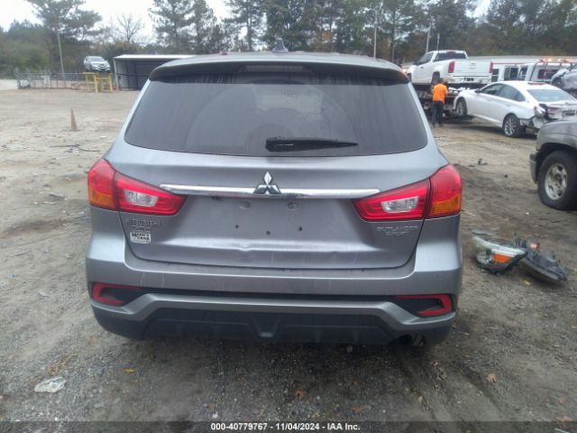JA4AP3AU5JZ030542 Mitsubishi Outlander Sport 2.0 Le