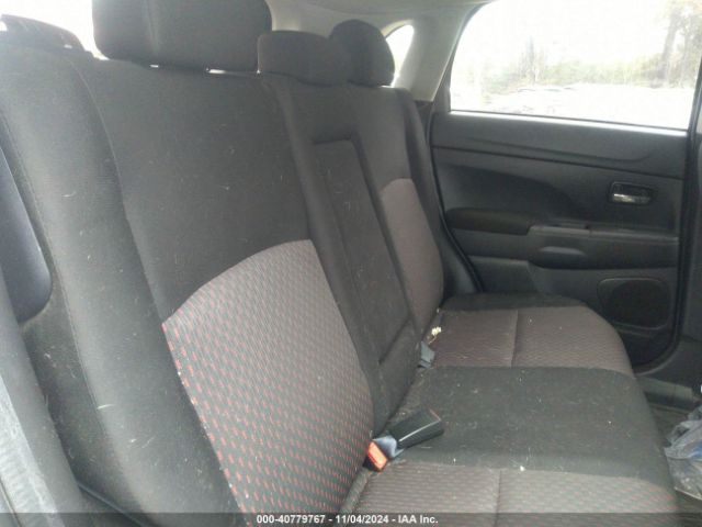 JA4AP3AU5JZ030542 Mitsubishi Outlander Sport 2.0 Le