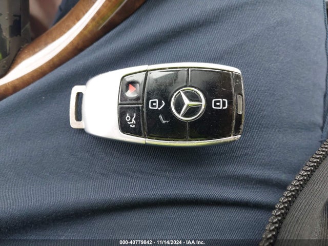 WDDZF4JB7HA097948 Mercedes-Benz E 300
