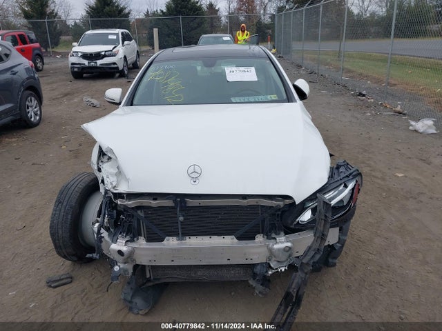 WDDZF4JB7HA097948 Mercedes-Benz E 300
