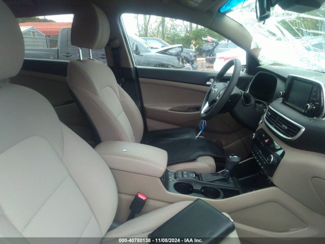 KM8J33AL3KU849004 Hyundai TUCSON SEL