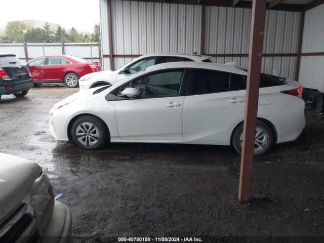 JTDKARFU2H3041437 Toyota Prius Three
