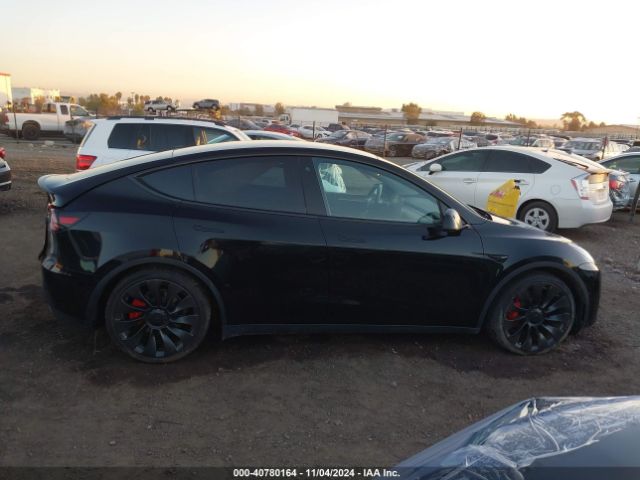 7SAYGDEF4NF546427 Tesla Model Y Performance Dual Motor All-wheel Drive