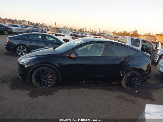 7SAYGDEF4NF546427 Tesla Model Y Performance Dual Motor All-wheel Drive