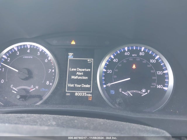 5TDZARFH4KS056853 Toyota Highlander Le